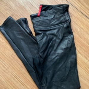 SPANX XL Faux Leather Leggings